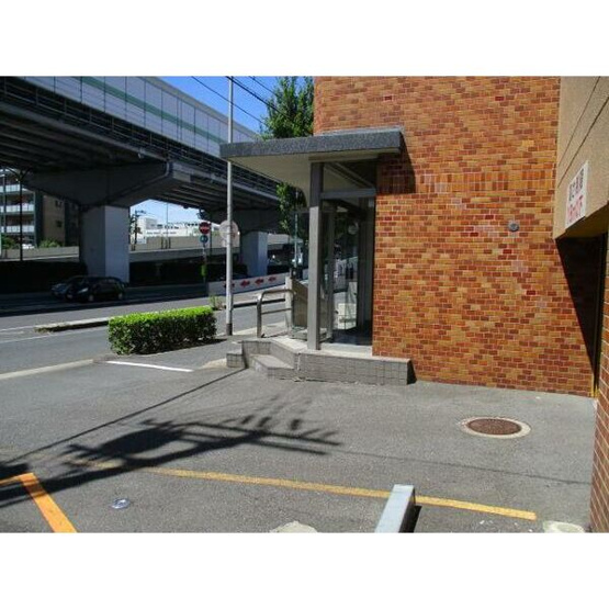 【エントランス】 | ウインズコート高井田