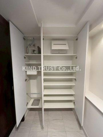 グランドメゾン新梅田タワー THE CLUB RESIDENCEの収納|十分な収納スペースがあります