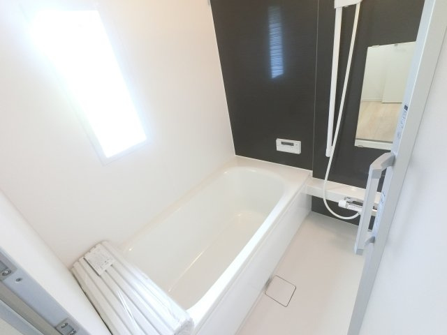 小城市小城町松尾第4の内観：施工例|1日の疲れがとれる、ゆったりとしたバスルーム。