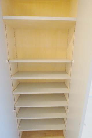 光ハイツの収納