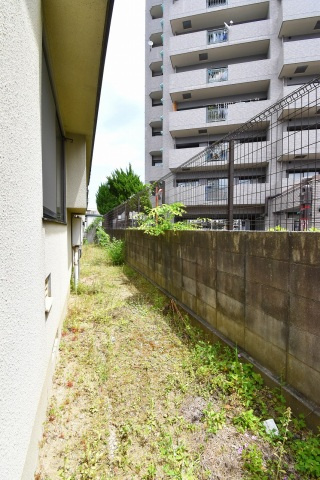 熊中借家35-10番地の庭