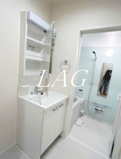 【洗面所】 | パーク　バレンシア | 独立洗面台です。