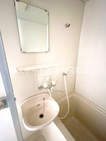 セゾン・ド・ジュネスの浴室