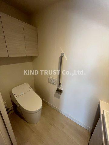 グランドメゾン新梅田タワー THE CLUB RESIDENCEのトイレ|落ち着いた色調のトイレです