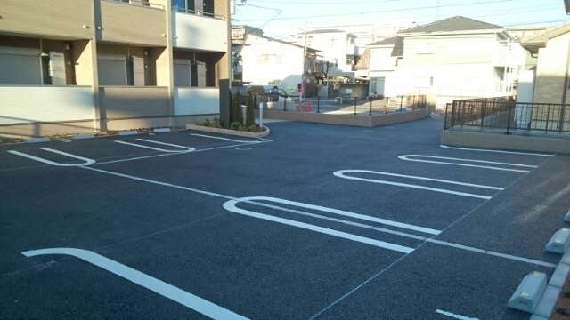 ベルフィオーレの駐車場