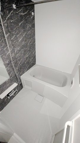 エスポワール鶴江Cの浴室