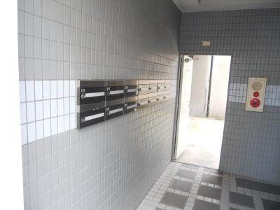 ウインドベル四条大宮のエントランス