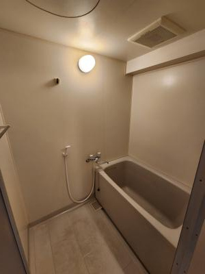 ウインドベル四条大宮の浴室