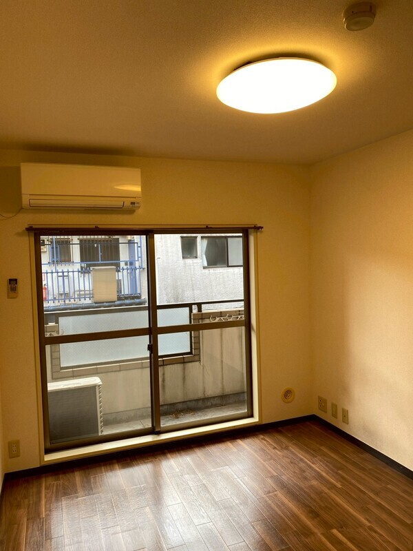 カーサスプレンディッド新宿払方町の居間・リビング