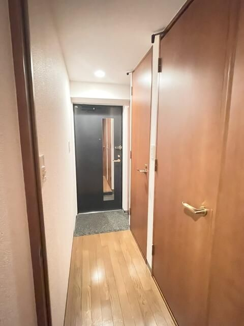 トーシンフェニックス都立大学の玄関