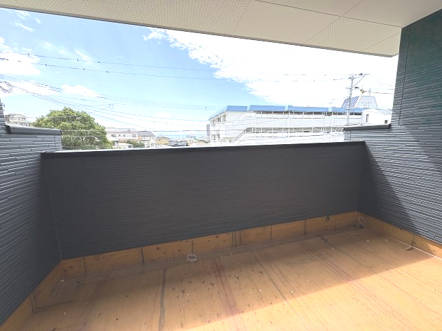 【バルコニー】 | 糟屋郡宇美町宇美中央1丁目4期　1号棟（全3棟）【仲介手数料無料・0円】 | 施工例。施工例は完成時と異なる場合があります。