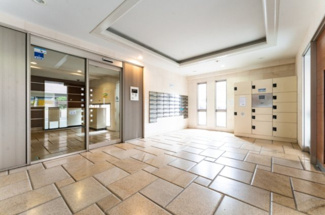 【エントランス】 | リブゼ横浜サザンスクエア