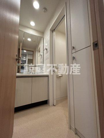 アクティ東仲通りの洗面所|広い洗面スペース