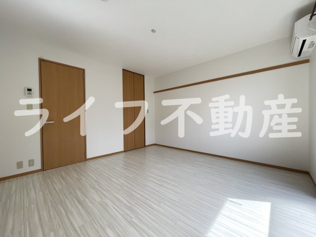 D・スクウェアの居間・リビング|こちらのリビングで趣味の時間をお楽しみください