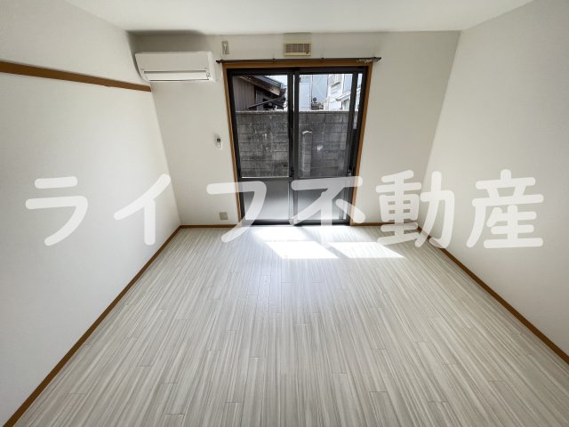 D・スクウェアの居間・リビング|こちらのリビングで趣味の時間をお楽しみください