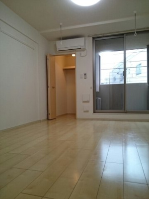 【内装】 | セシリア