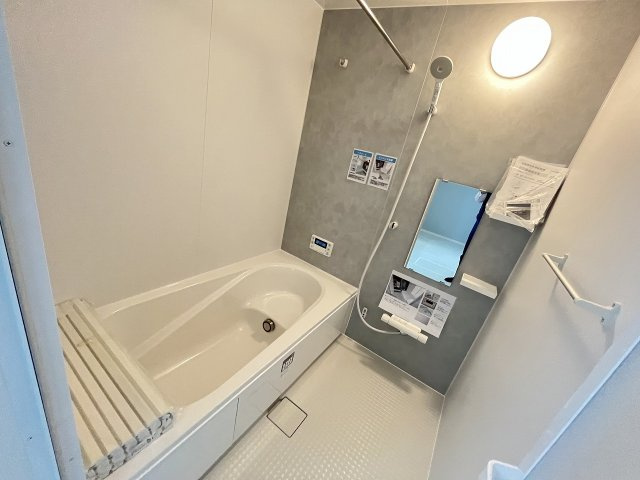 【浴室】 | 糟屋郡宇美町宇美中央1丁目4期　2号棟（全3棟）【仲介手数料無料・0円】 | 施工例。浴室です。施工例は完成時と異なる場合があります。