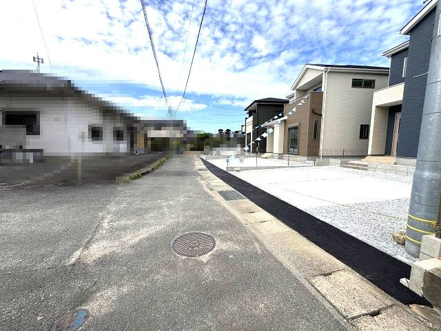 【その他】 | 糟屋郡宇美町宇美中央1丁目4期　2号棟（全3棟）【仲介手数料無料・0円】 | 現地写真。前面道路です。