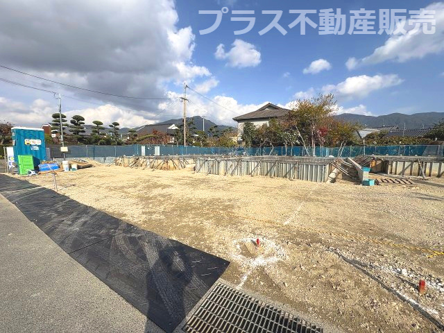 【外観】 | 糟屋郡宇美町宇美中央1丁目4期　2号棟（全3棟）【仲介手数料無料・0円】 | 現地写真。プラス不動産販売なら、現場の全ての棟をまとめてご見学頂けます。