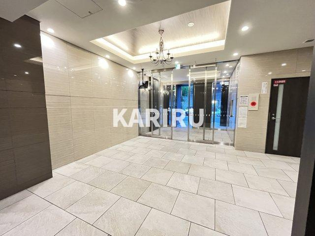 エスリード京橋アミュゼのロビー