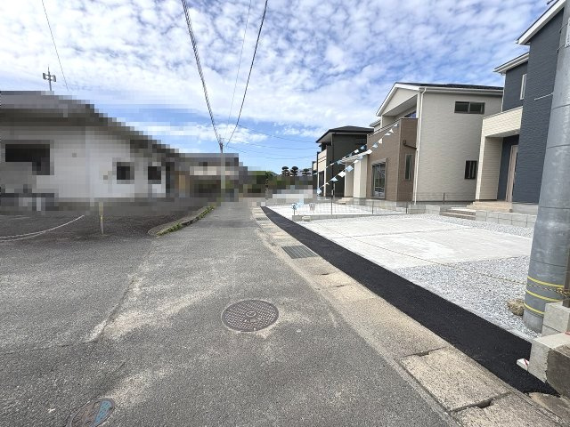 【その他】 | 糟屋郡宇美町宇美中央1丁目4期　3号棟（全3棟）【仲介手数料無料・0円】 | 現地写真。前面道路です。