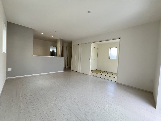 【内装】 | 糟屋郡宇美町宇美中央1丁目4期　3号棟（全3棟）【仲介手数料無料・0円】 | 施工例。施工例は完成時と異なる場合があります。