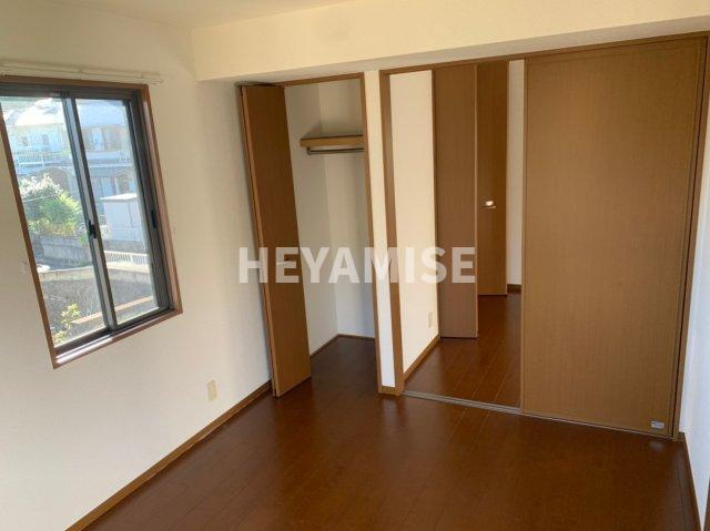 メゾンクレールAの居間・リビング|※室内画像は別号室のもの