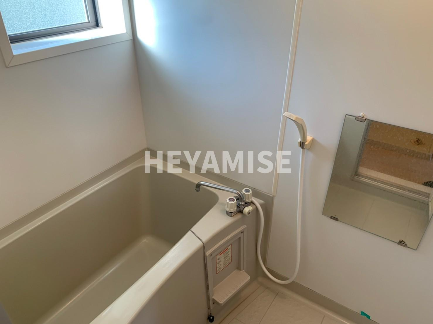 メゾンクレールAの浴室|※室内画像は別号室のもの