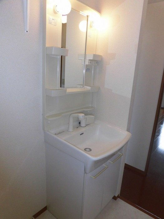 サンライズ豊B棟の洗面所|※室内画像は別号室のもの