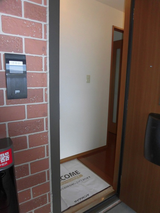 サンライズ豊B棟の玄関|※室内画像は別号室のもの