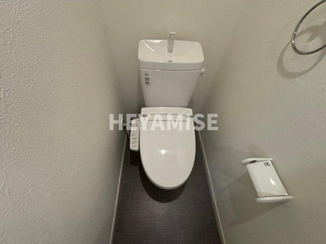 デ・クメール貝津のトイレ|※室内画像は類似物件のもの