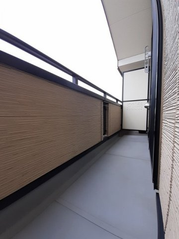 マグノリアのバルコニー|バルコニーからの眺めを楽しみながら食事をしませんか