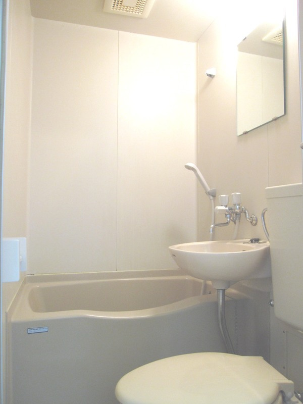 プラザドゥウィルシャーＡ棟の浴室|お風呂です