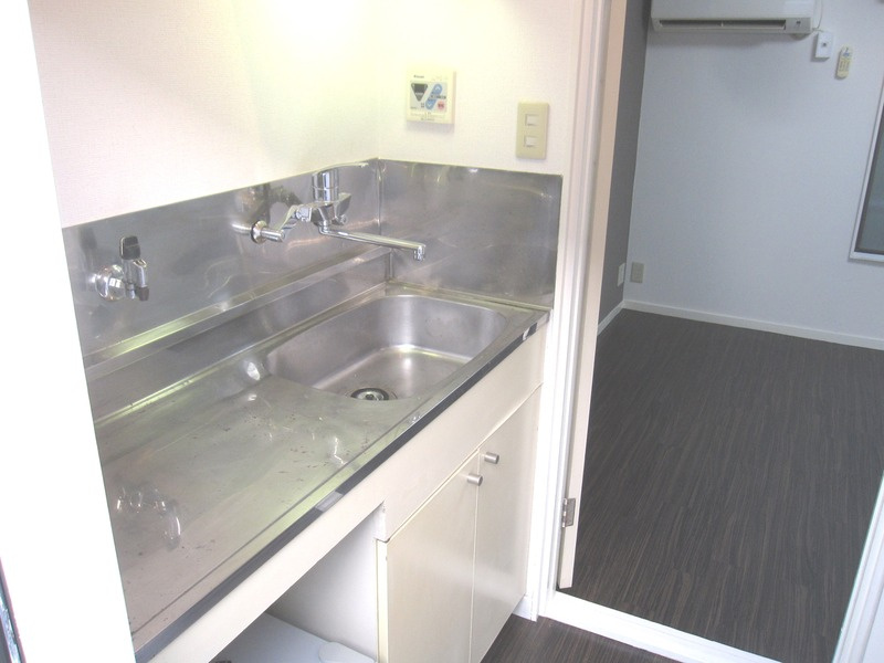 プラザドゥウィルシャーＡ棟のキッチン|使いやすいキッチンです