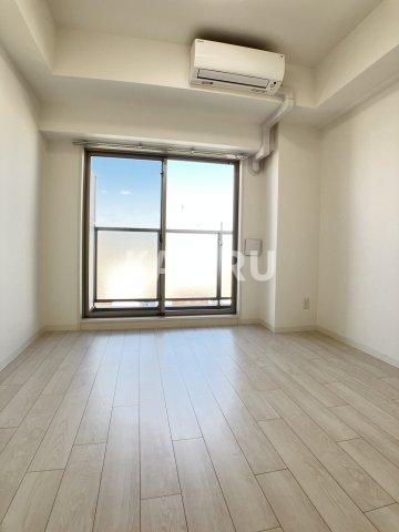 ゼオン大阪EASTの居間・リビング