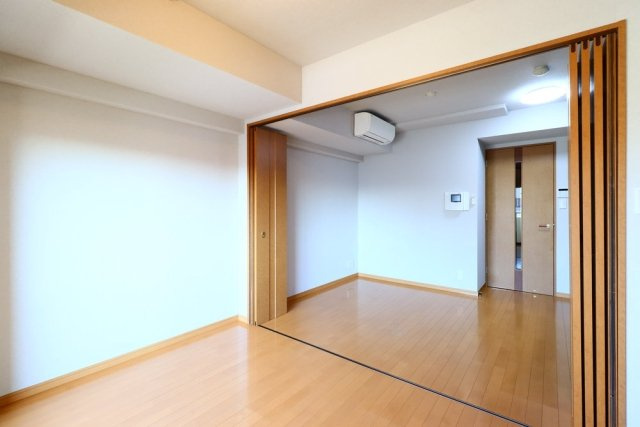 デュオ・スカーラ中野坂上の洋室|ゆったりした洋室です