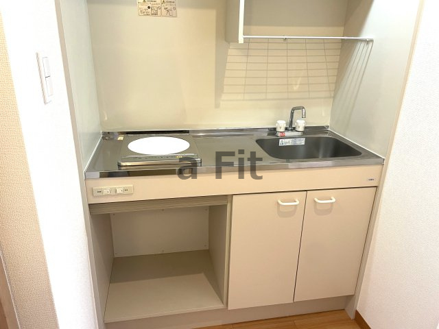 AZUMI-SOUのキッチン|コンパクトなキッチンで掃除もラクラク