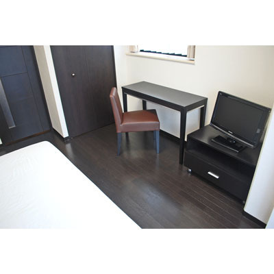 フェニックス初台弐番館の内装|明るい色調の室内です