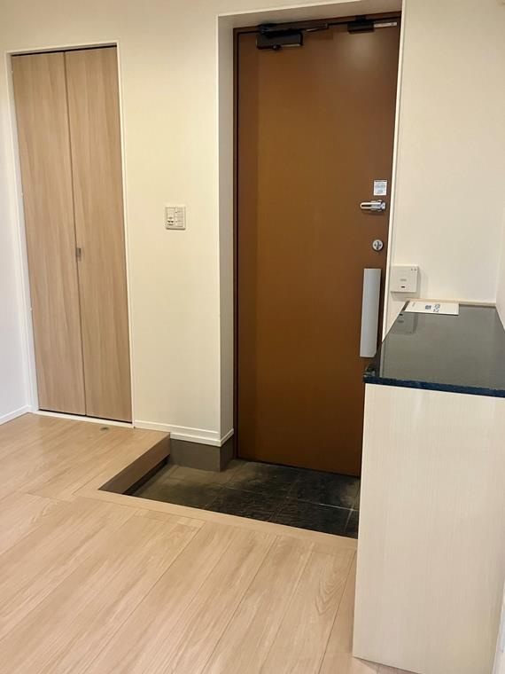 代沢戸建の玄関|玄関です