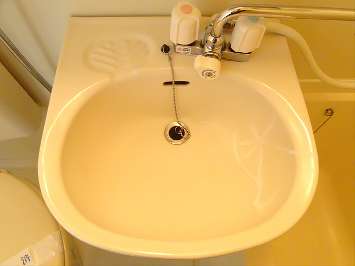 クレセール笹塚の洗面所|コンパクトで使いやすい洗面所