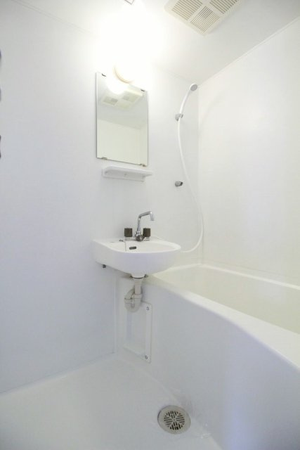 カーサマキの浴室|日々の疲れを癒すお風呂付です