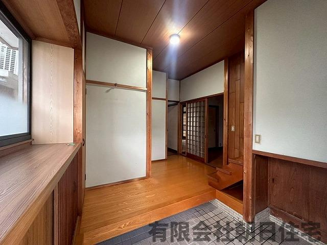 【玄関】 | 淞北台中古戸建 | 玄関です