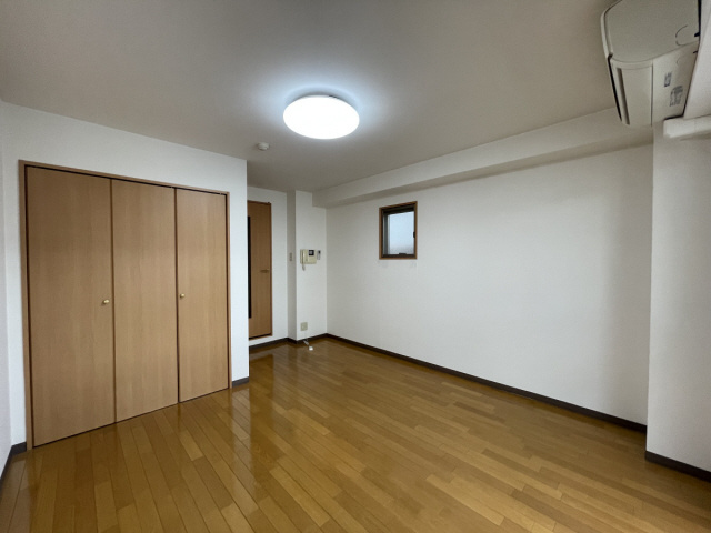 グラーツィア東灘の居間・リビング