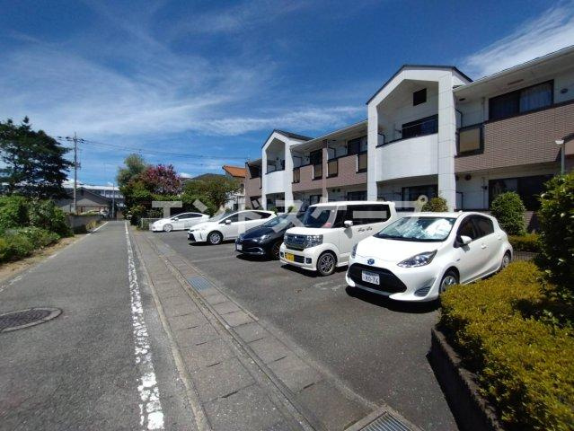 プレッソ・ベルの駐車場|高崎、前橋のお部屋探しはエンドスケープまで！お客様の理想お聞かせ下さい♪