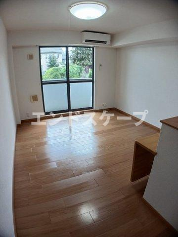 プレッソ・ベルの居間・リビング|高崎、前橋のお部屋探しはエンドスケープまで！お客様の理想お聞かせ下さい♪