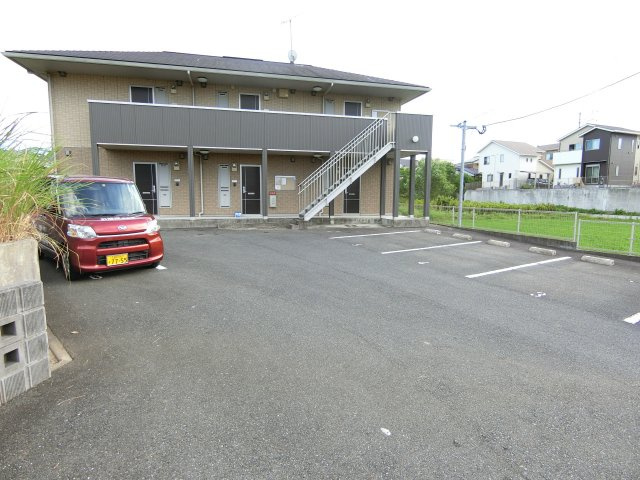 レクラデュクールの駐車場