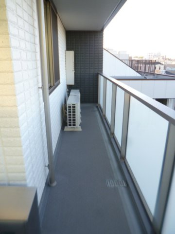 HM1-456のバルコニー