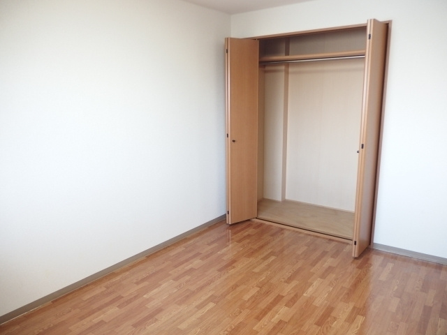 フラワーヒルズ宇頭の収納