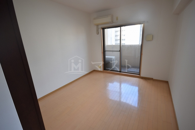 大阪市中央区島之内１丁目の賃貸マンションの居間・リビング