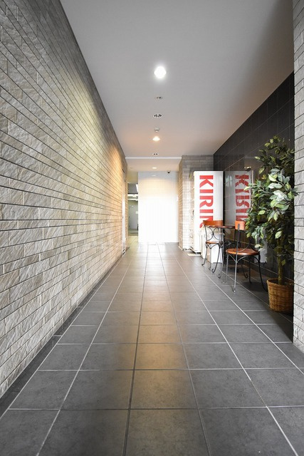 大阪市中央区南本町２丁目の賃貸マンションのロビー